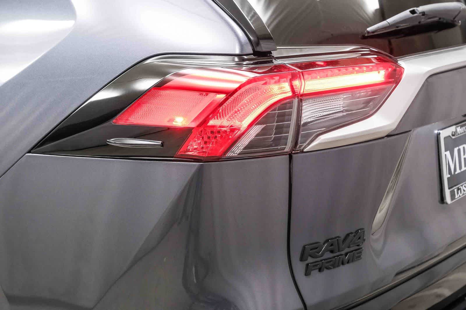 Thumbnail: 2022 Toyota RAV4 - 7