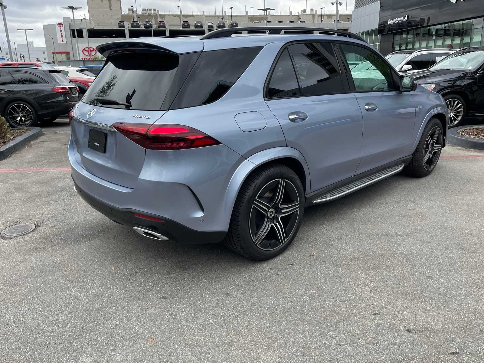 Thumbnail: 2025 Mercedes-Benz GLE - 6