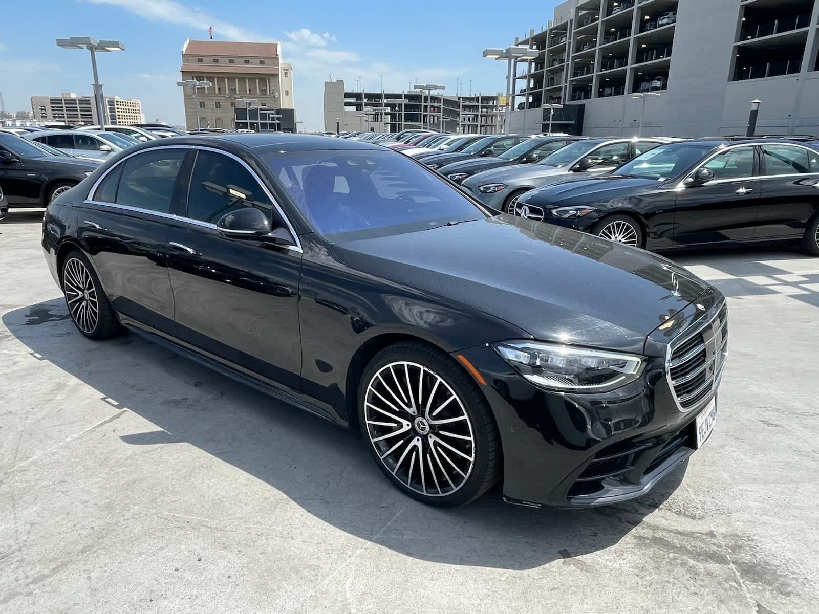 Thumbnail: 2022 Mercedes-Benz S-Class - 4