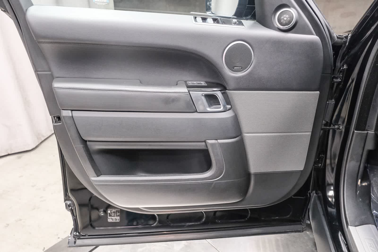 Thumbnail: 2018 Land Rover Range Rover Sport - 28