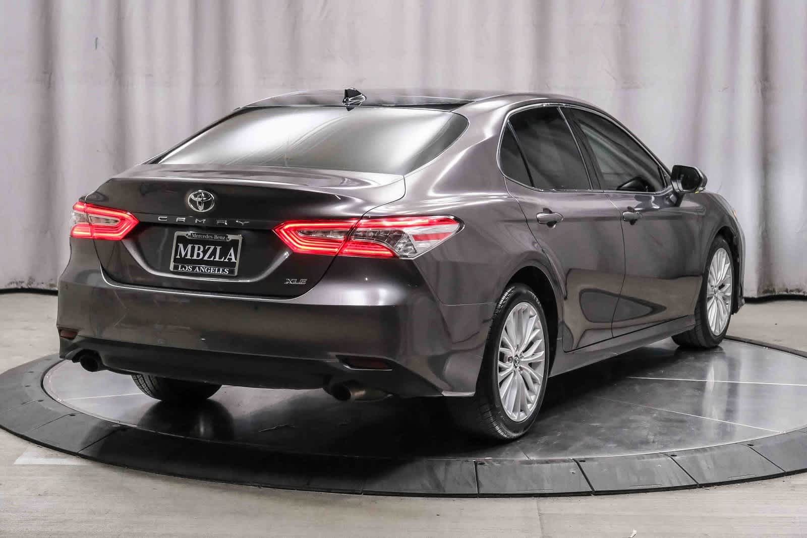 Thumbnail: 2019 Toyota Camry - 4