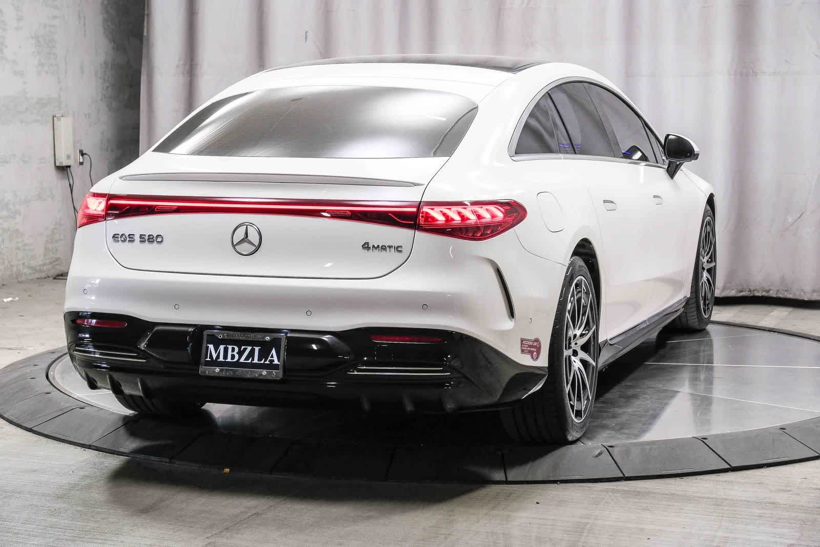 Thumbnail: 2023 Mercedes-Benz EQS - 4