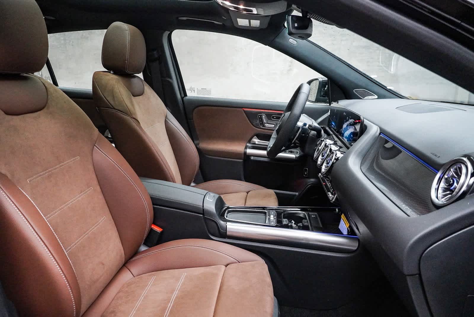 Thumbnail: 2025 Mercedes-Benz GLA - 18