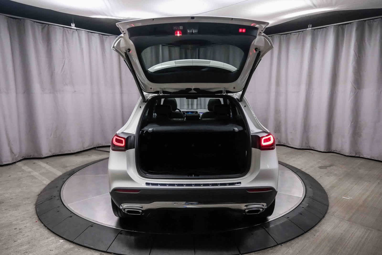 Thumbnail: 2023 Mercedes-Benz GLA - 28