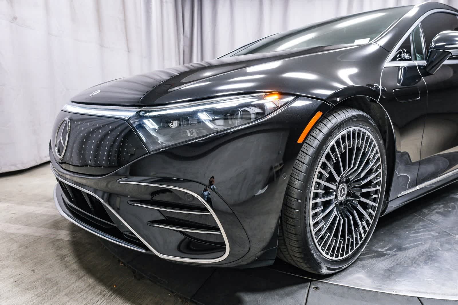 Thumbnail: 2023 Mercedes-Benz EQS - 12