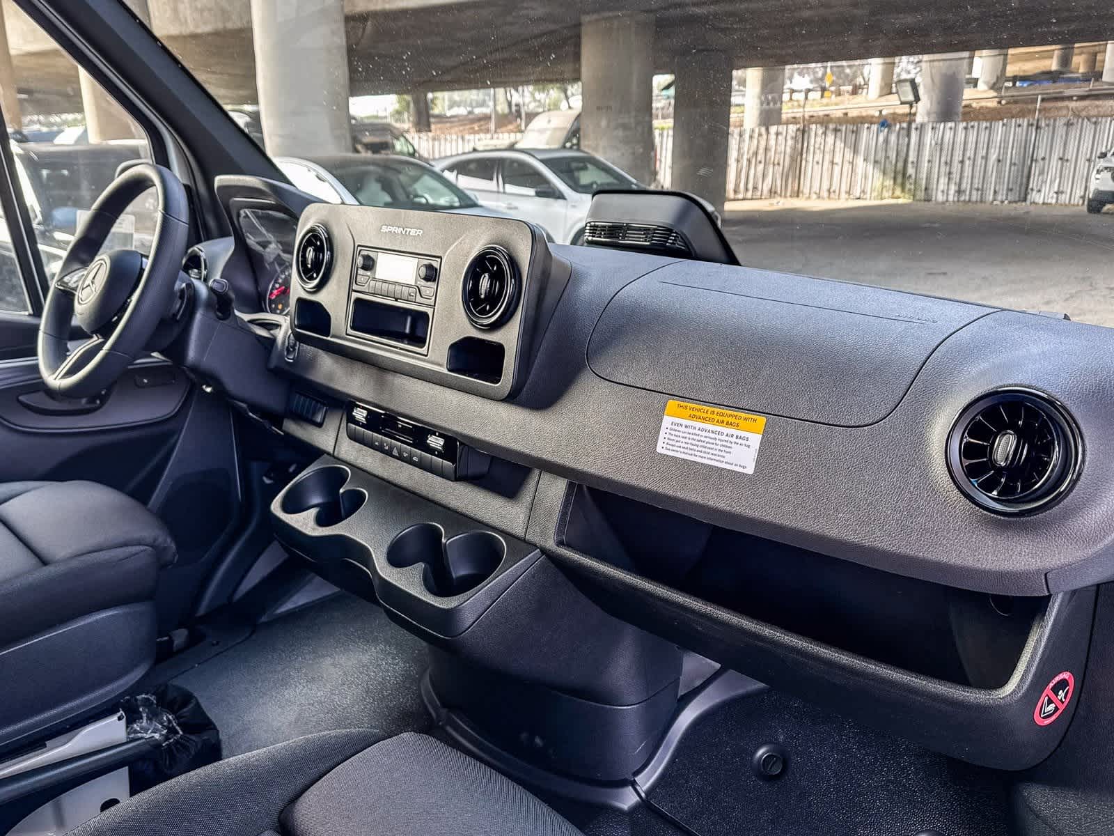 Thumbnail: 2026 Mercedes-Benz Sprinter - 13