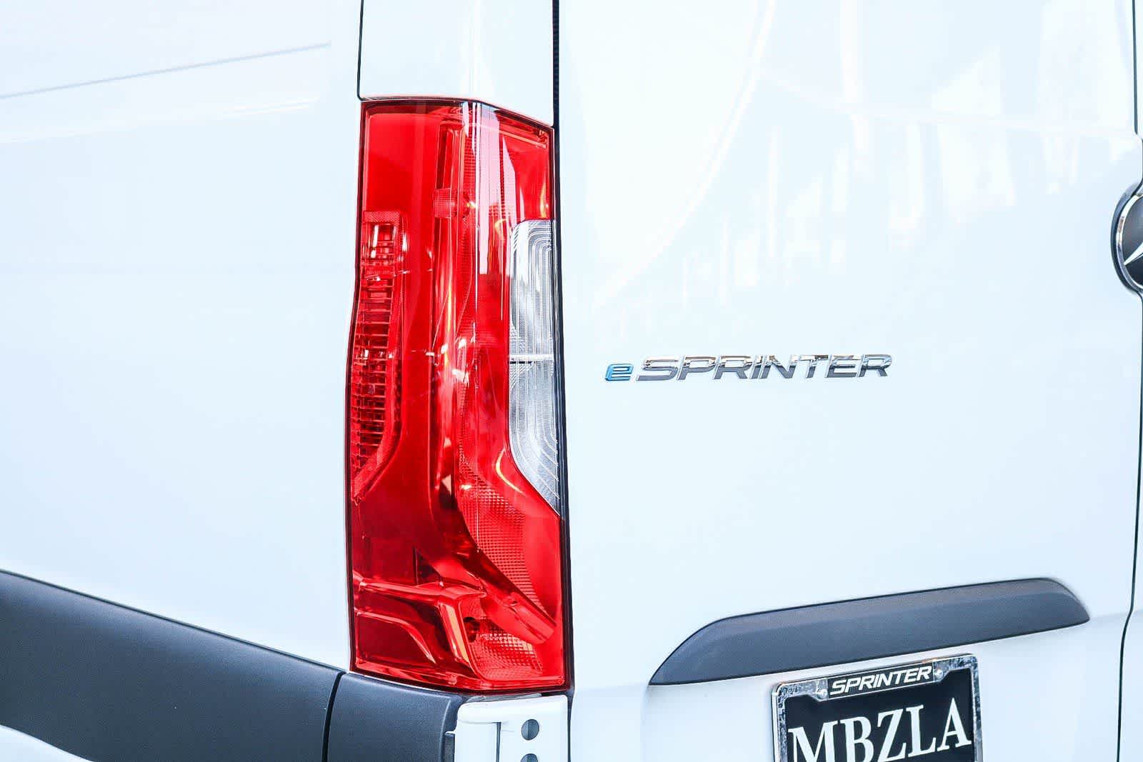 Thumbnail: 2024 Mercedes-Benz eSprinter - 9