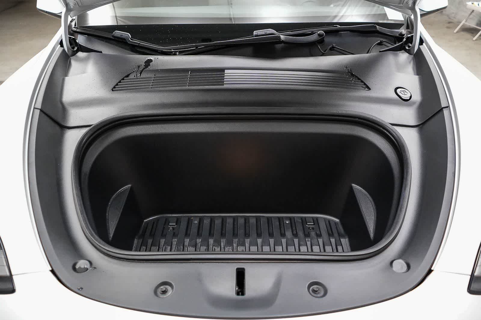 Thumbnail: 2020 Tesla Model Y - 25