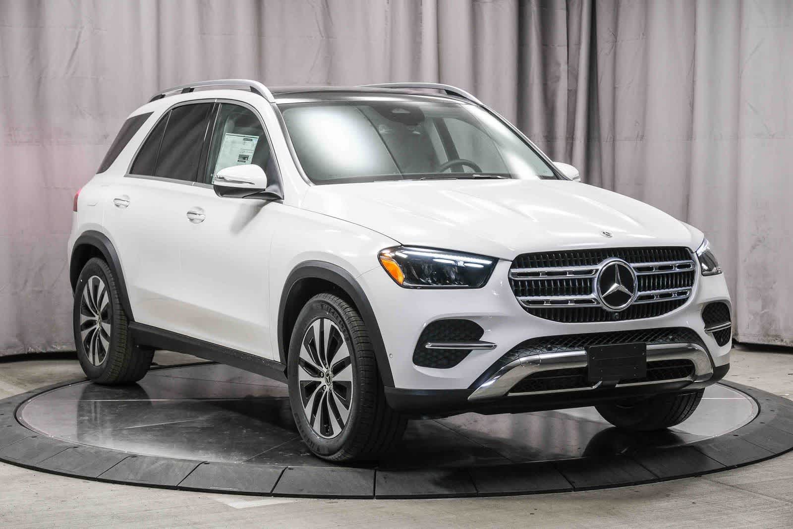Thumbnail: 2026 Mercedes-Benz GLE - 5