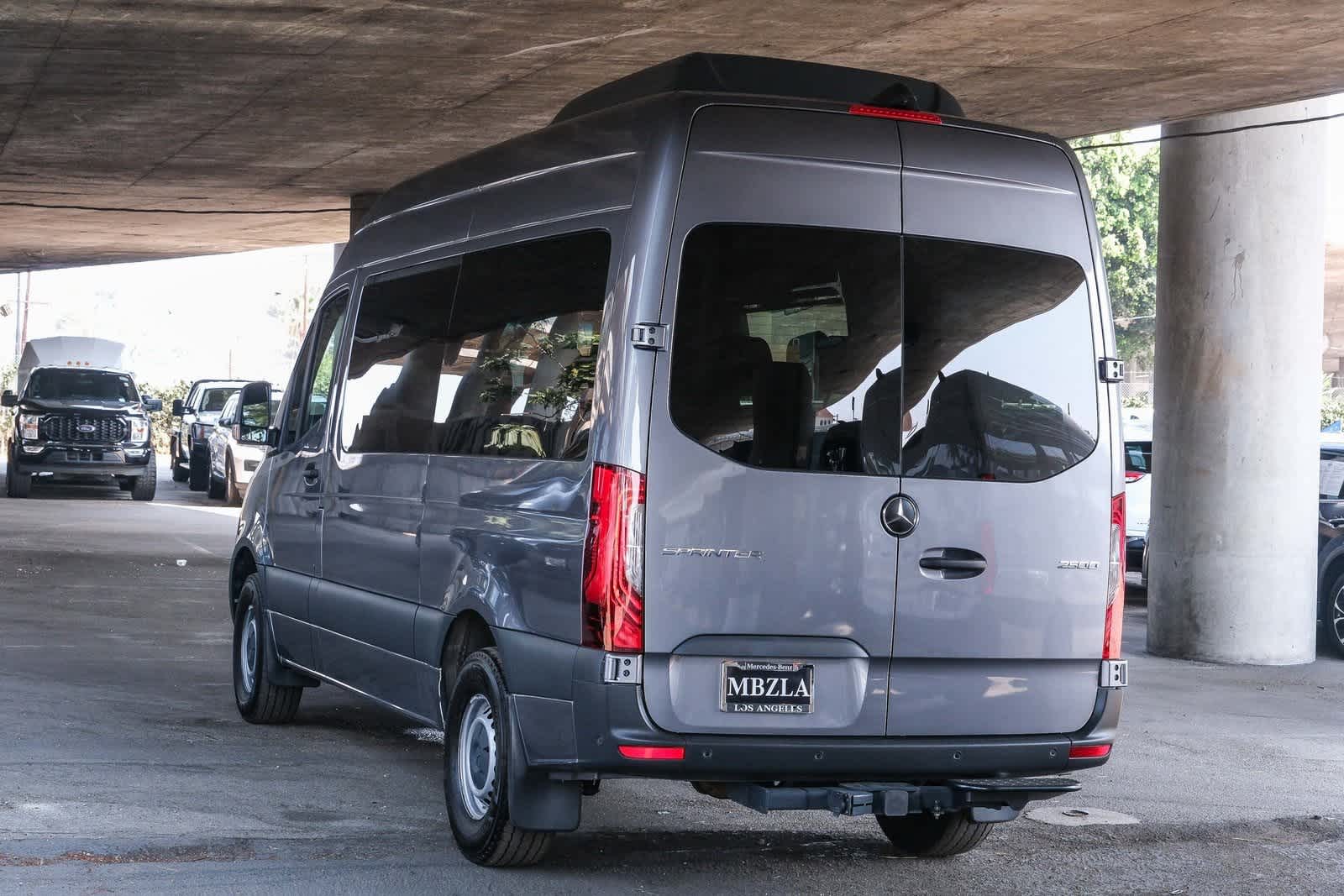 Thumbnail: 2024 Mercedes-Benz Sprinter - 6