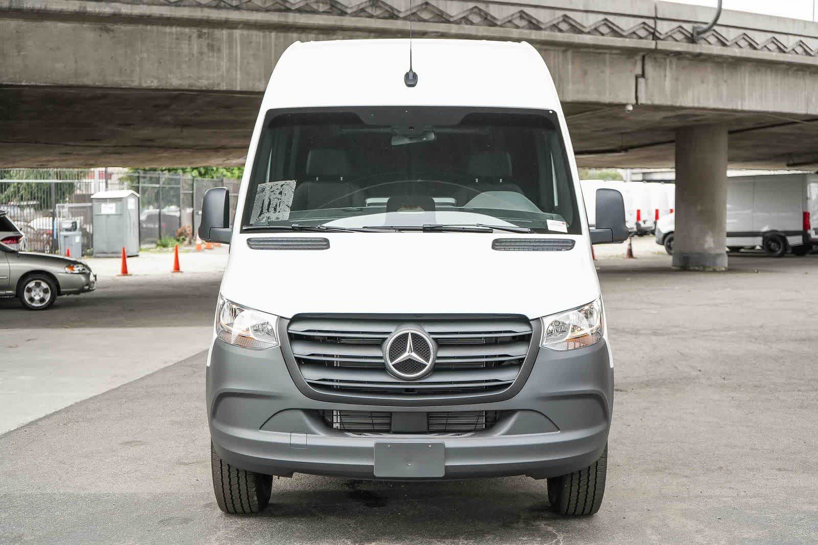 Thumbnail: 2026 Mercedes-Benz Sprinter - 2