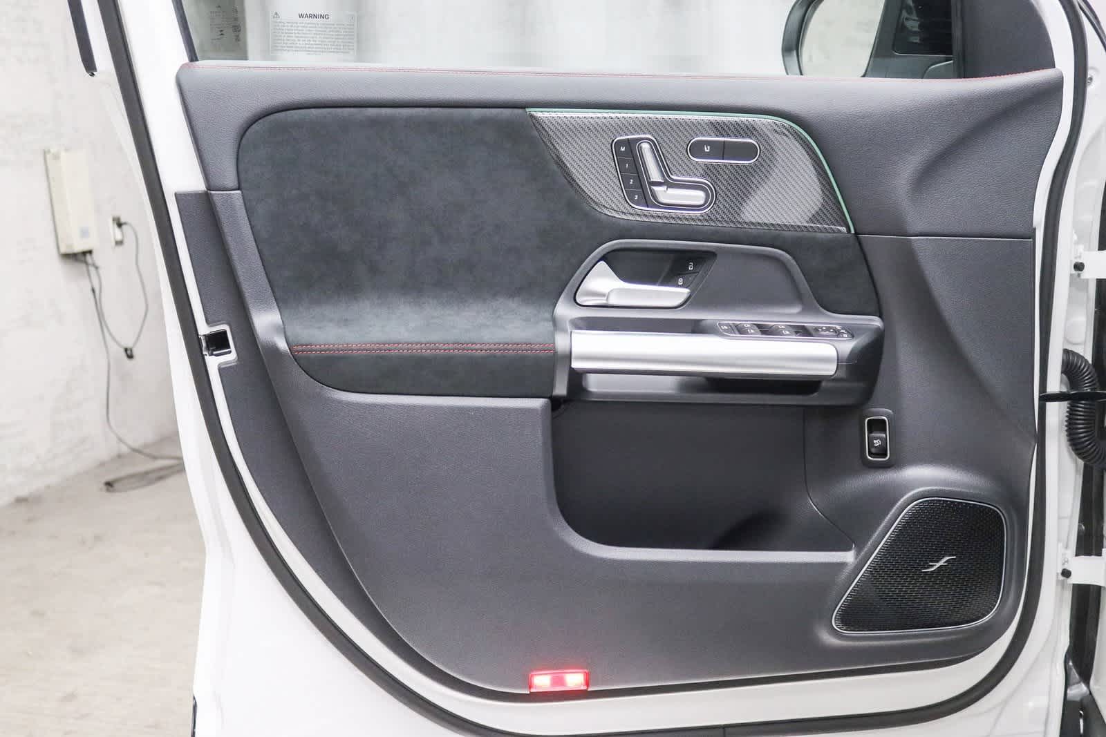 Thumbnail: 2025 Mercedes-Benz GLA - 17