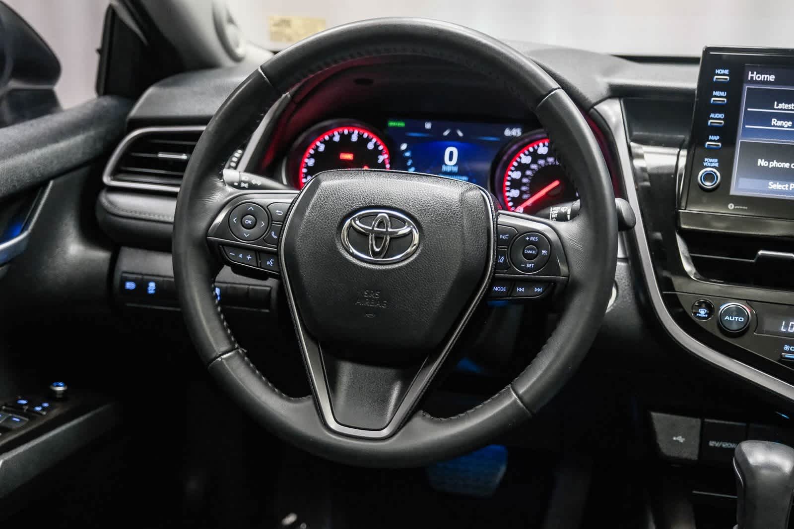 Thumbnail: 2023 Toyota Camry - 17