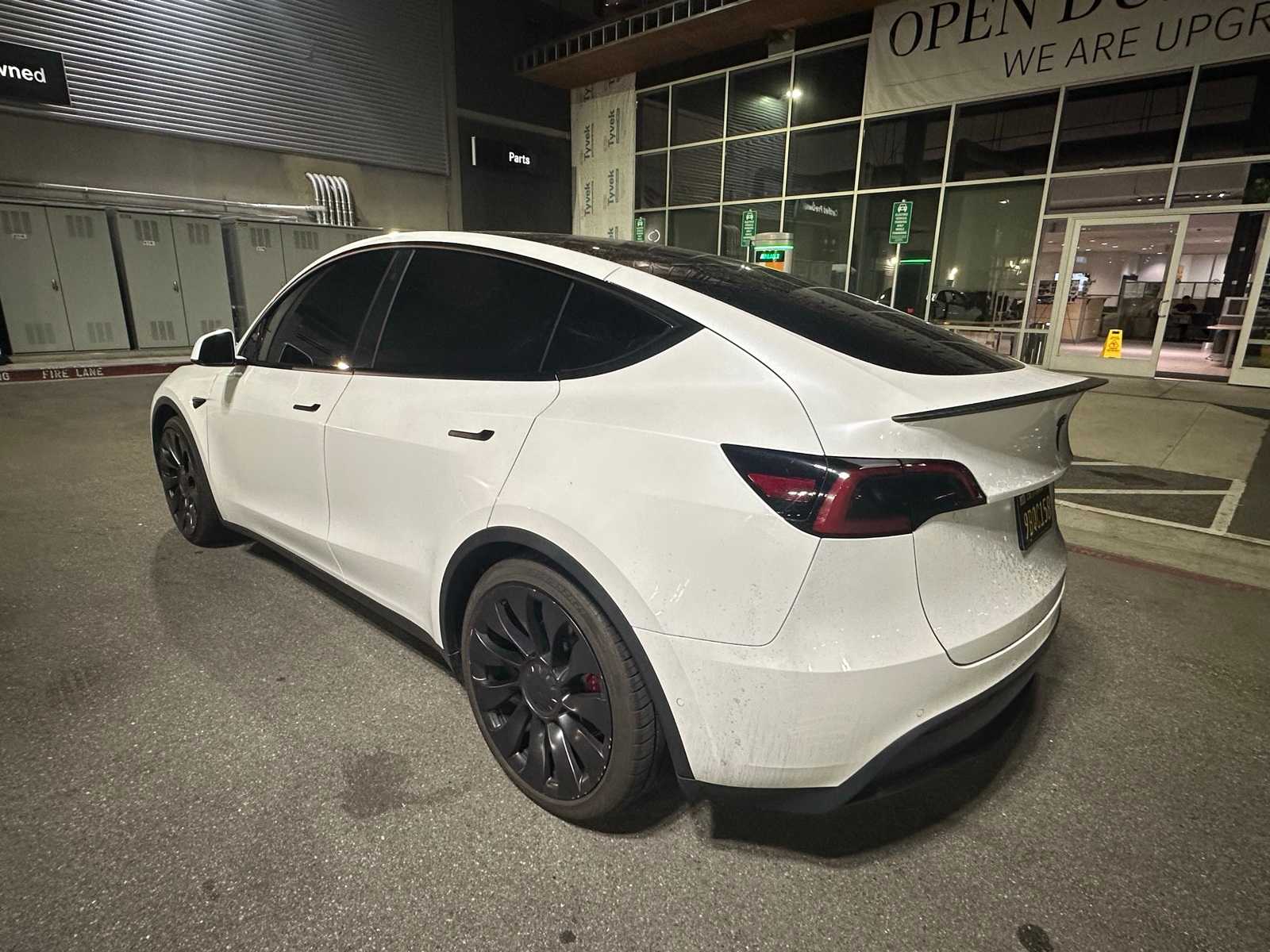 Thumbnail: 2022 Tesla Model Y - 3