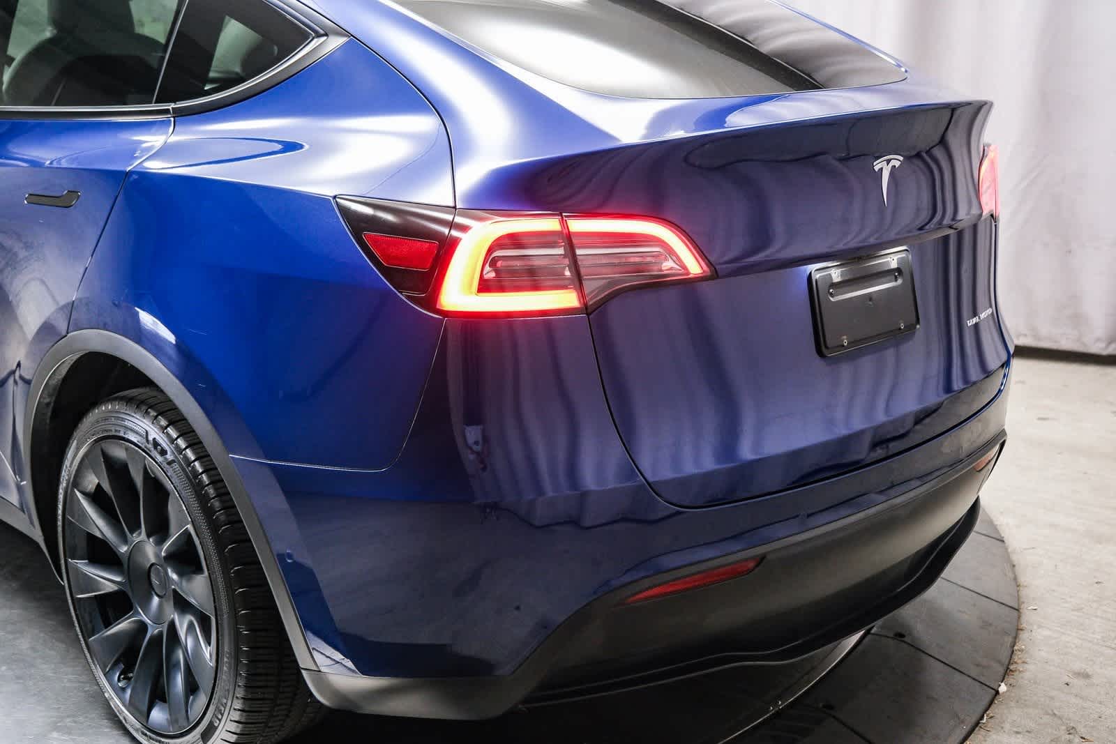 Thumbnail: 2022 Tesla Model Y - 8