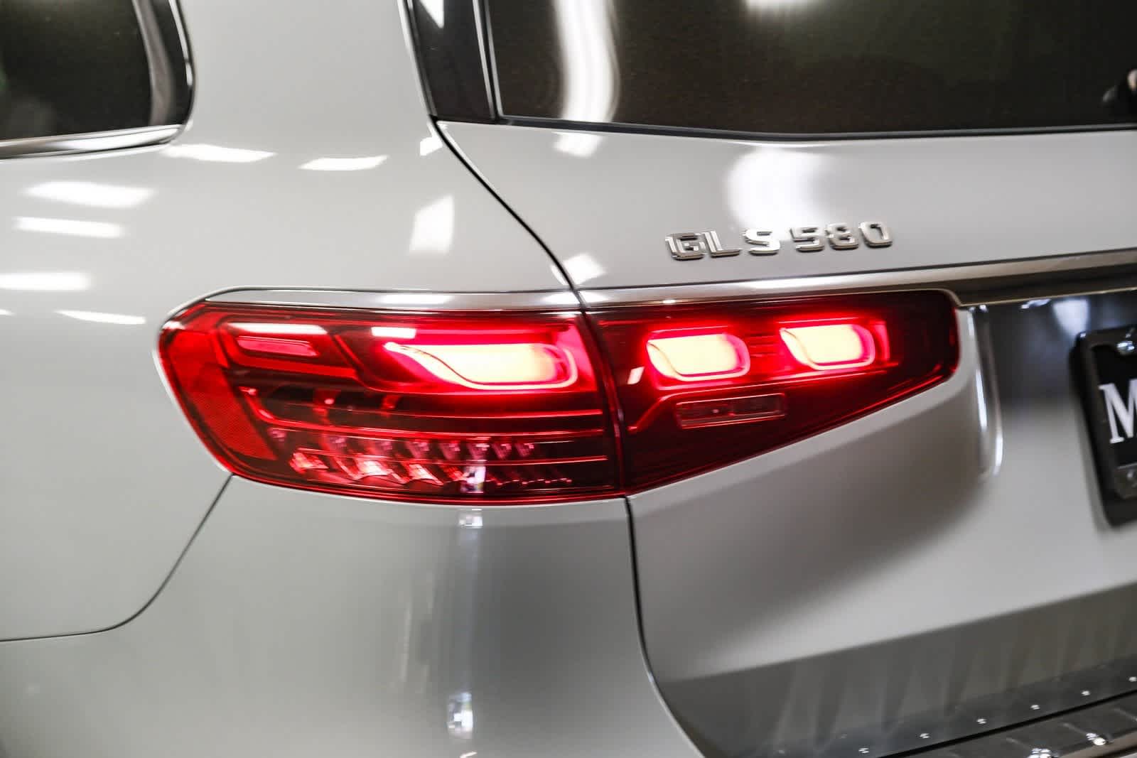 Thumbnail: 2025 Mercedes-Benz GLS - 7