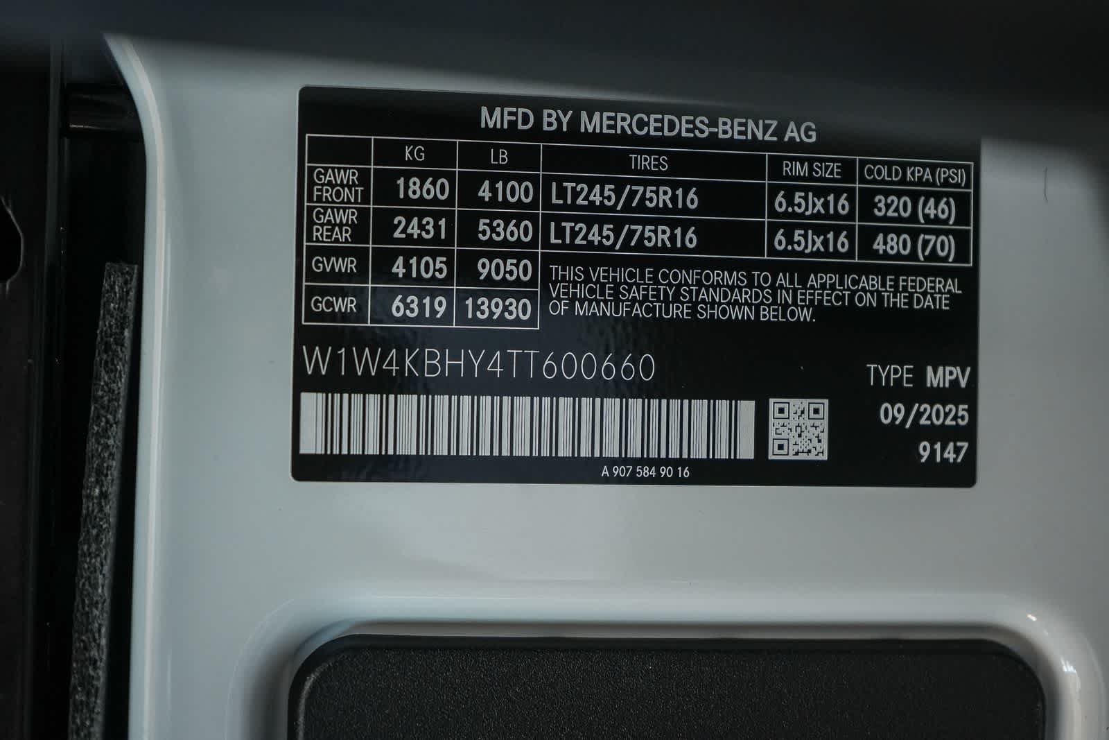 Thumbnail: 2026 Mercedes-Benz Sprinter - 34