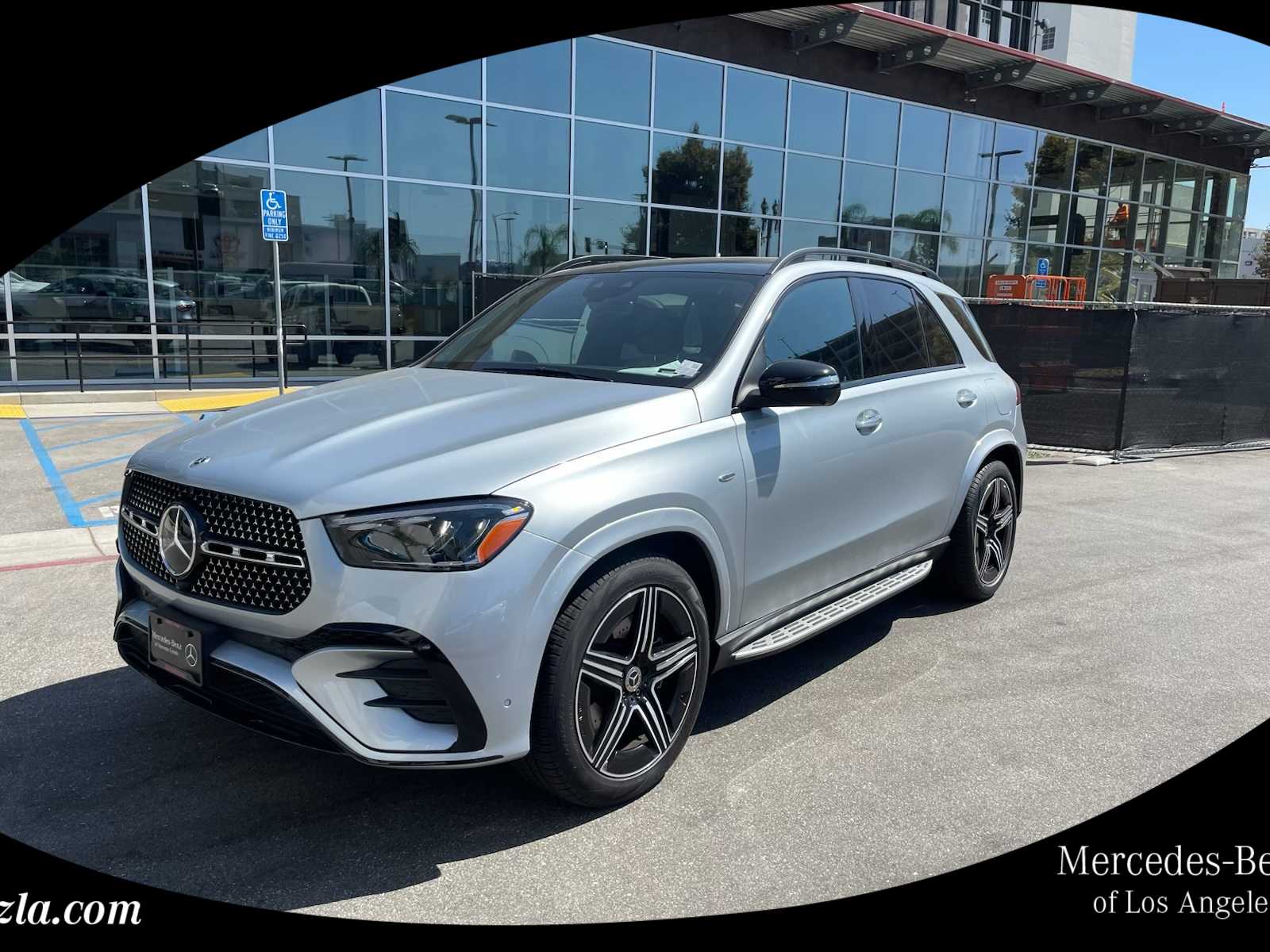 Thumbnail: 2025 Mercedes-Benz GLE - 1