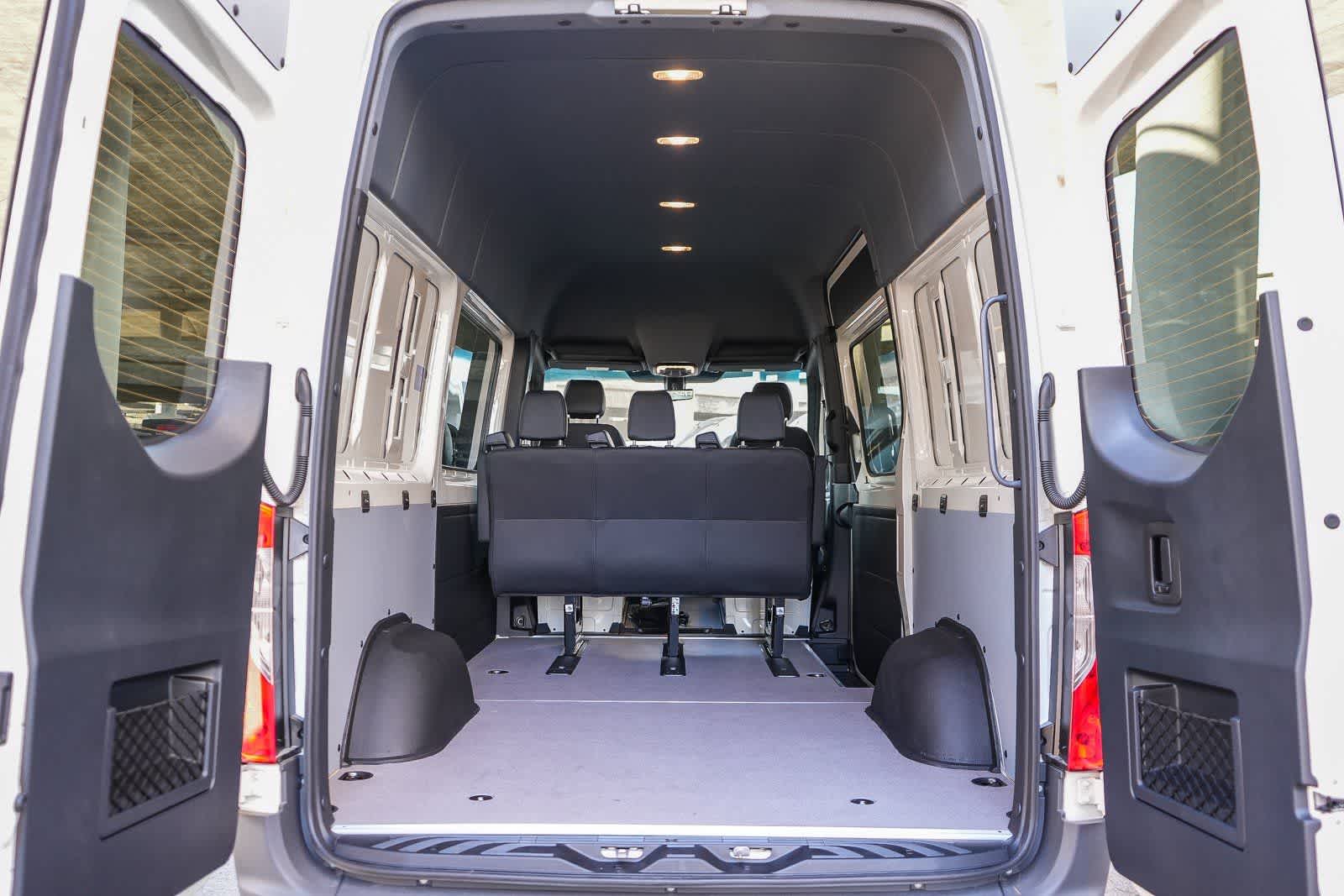 Thumbnail: 2026 Mercedes-Benz Sprinter - 25