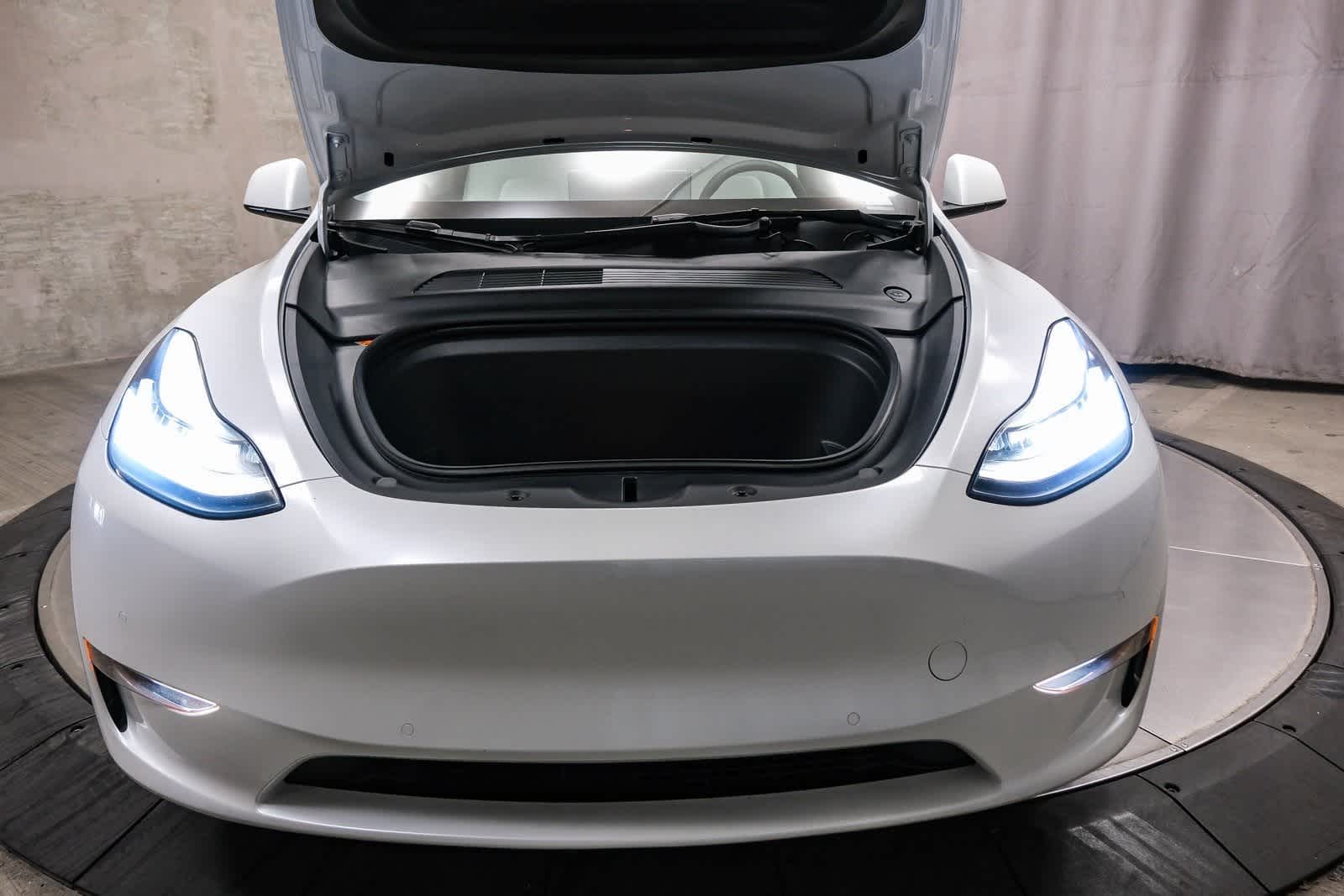 Thumbnail: 2021 Tesla Model Y - 26