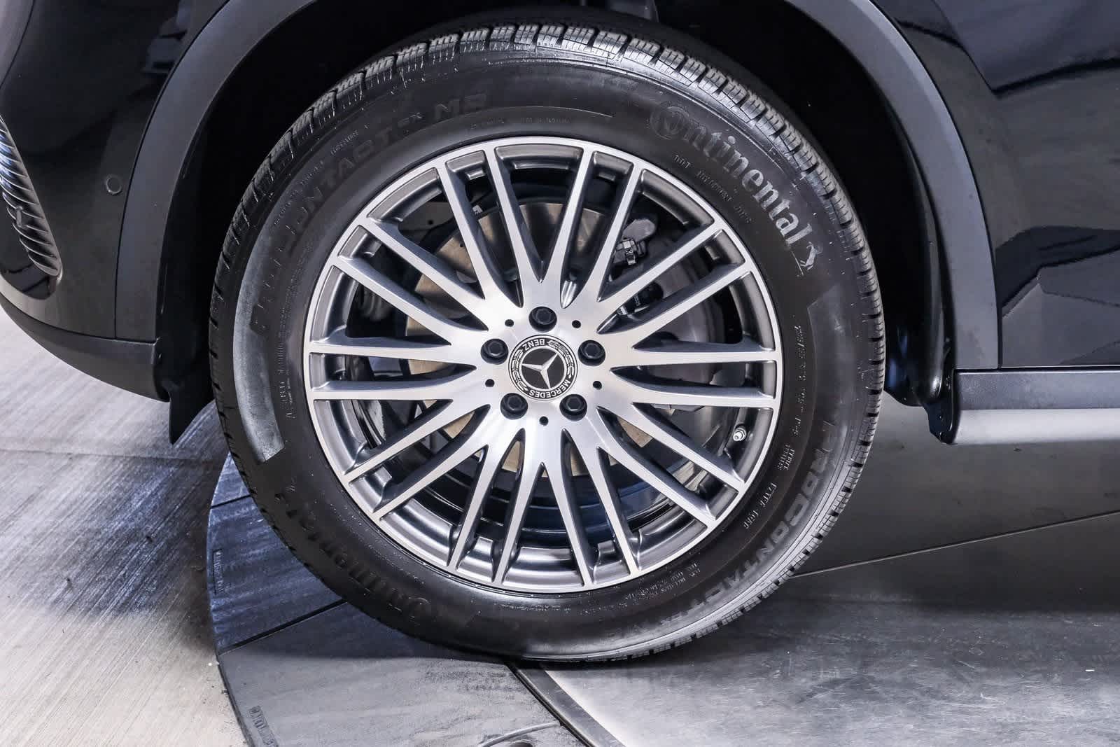 Thumbnail: 2025 Mercedes-Benz GLC - 10