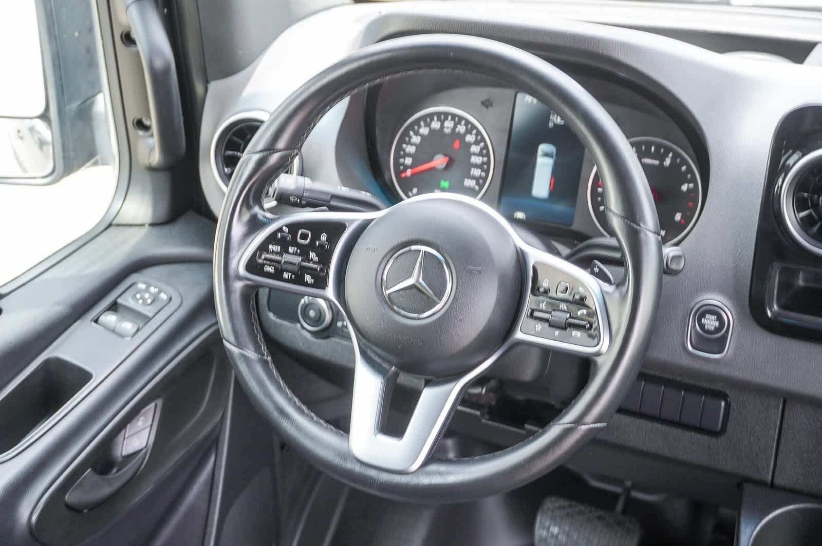 Thumbnail: 2022 Mercedes-Benz Sprinter - 15