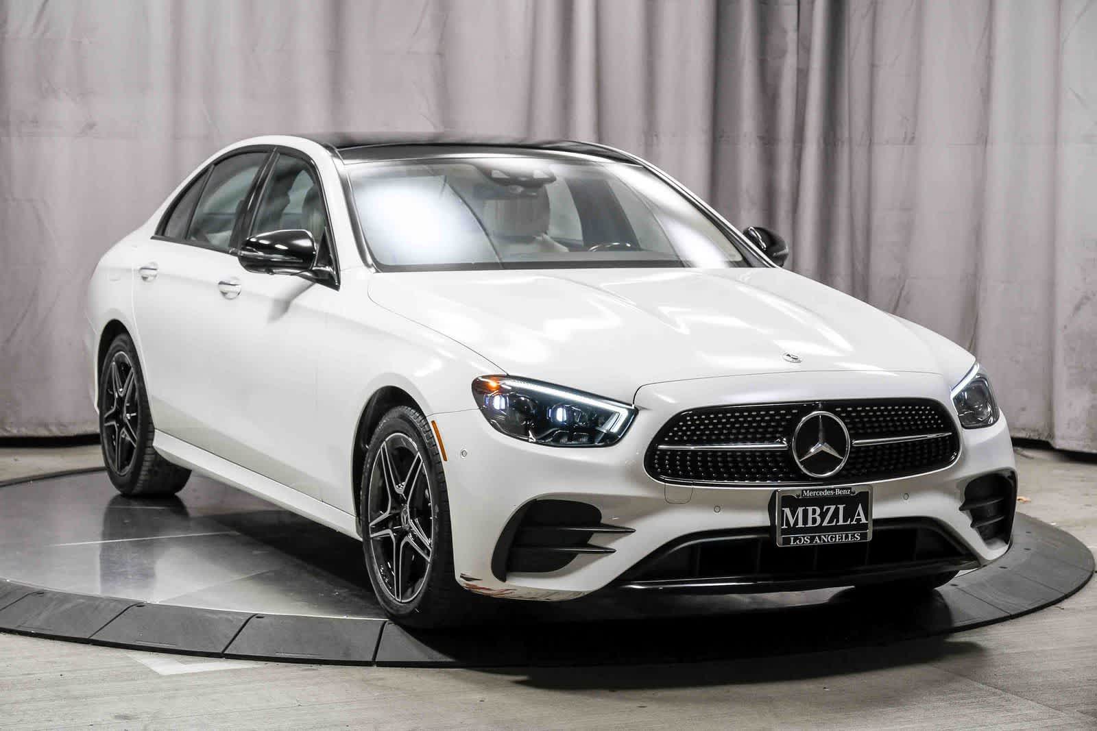 Thumbnail: 2023 Mercedes-Benz E-Class - 4