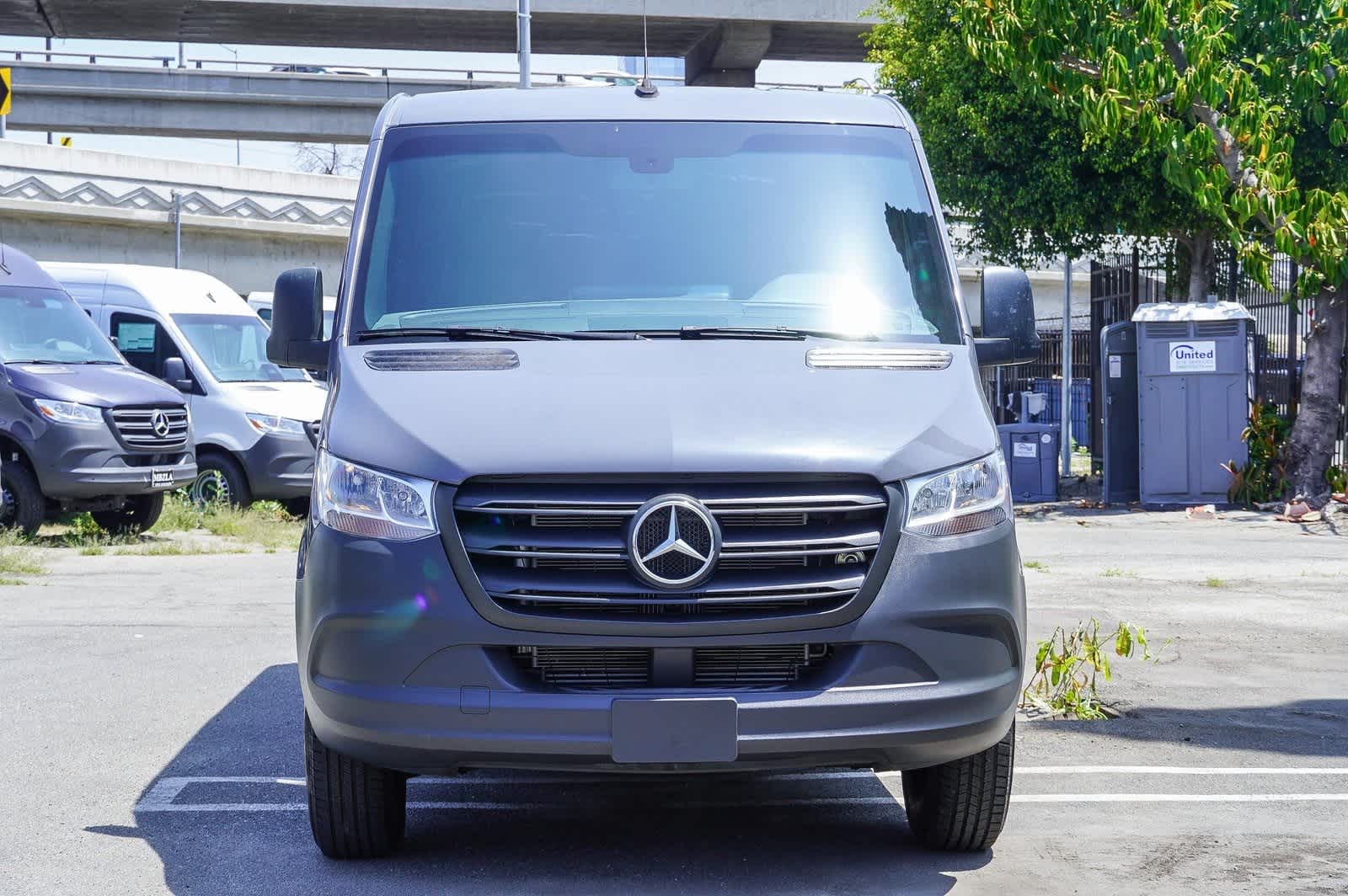 Thumbnail: 2022 Mercedes-Benz Sprinter - 2