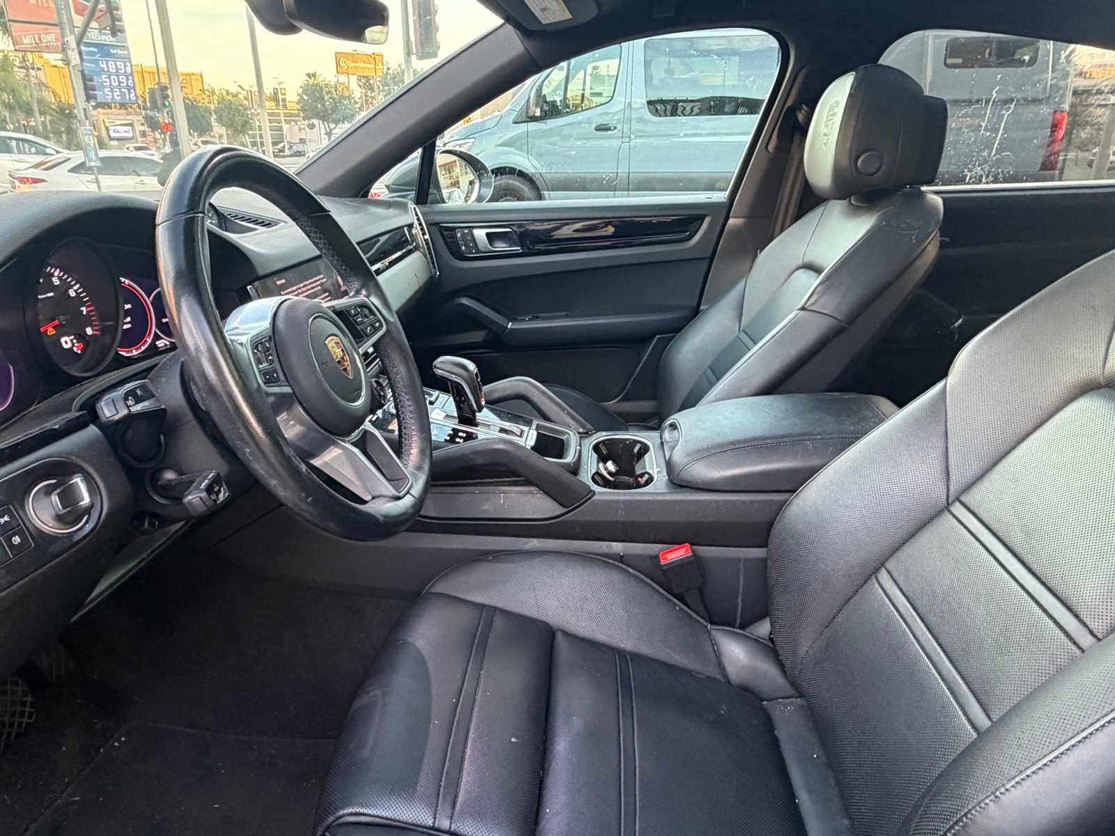 Thumbnail: 2022 Porsche  - 6