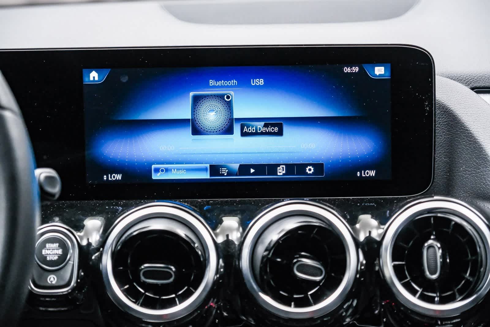 Thumbnail: 2023 Mercedes-Benz GLA - 16