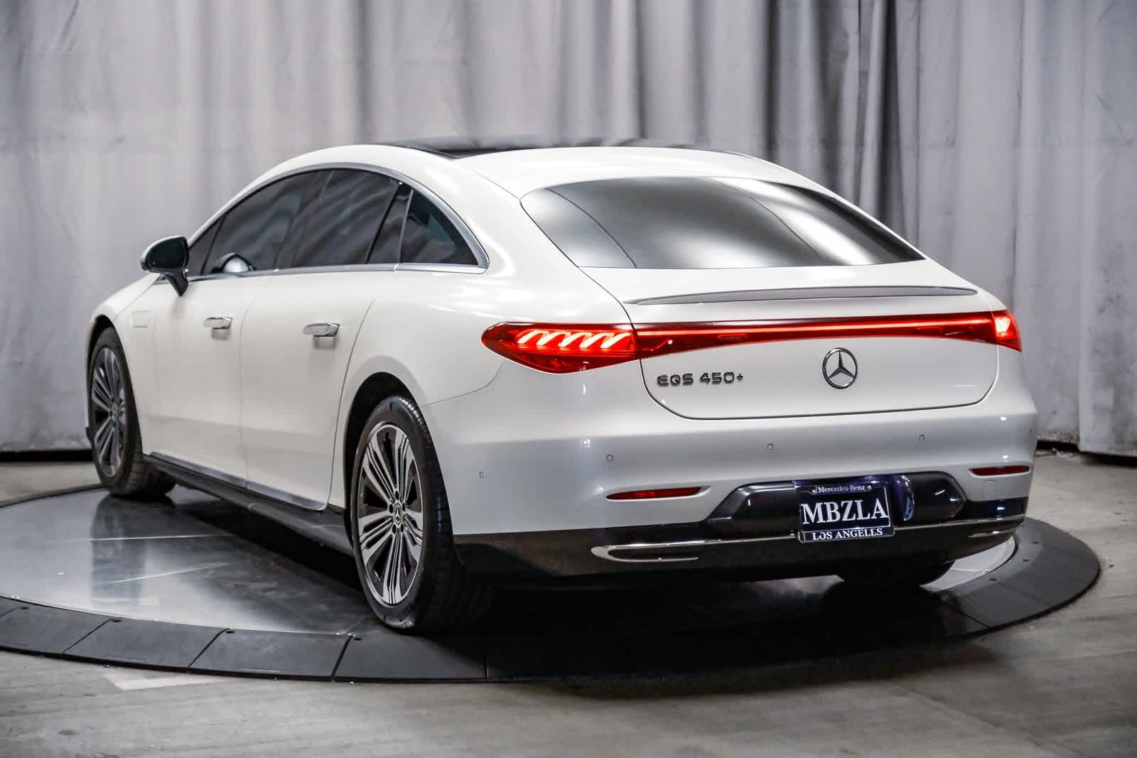 Thumbnail: 2022 Mercedes-Benz EQS - 2