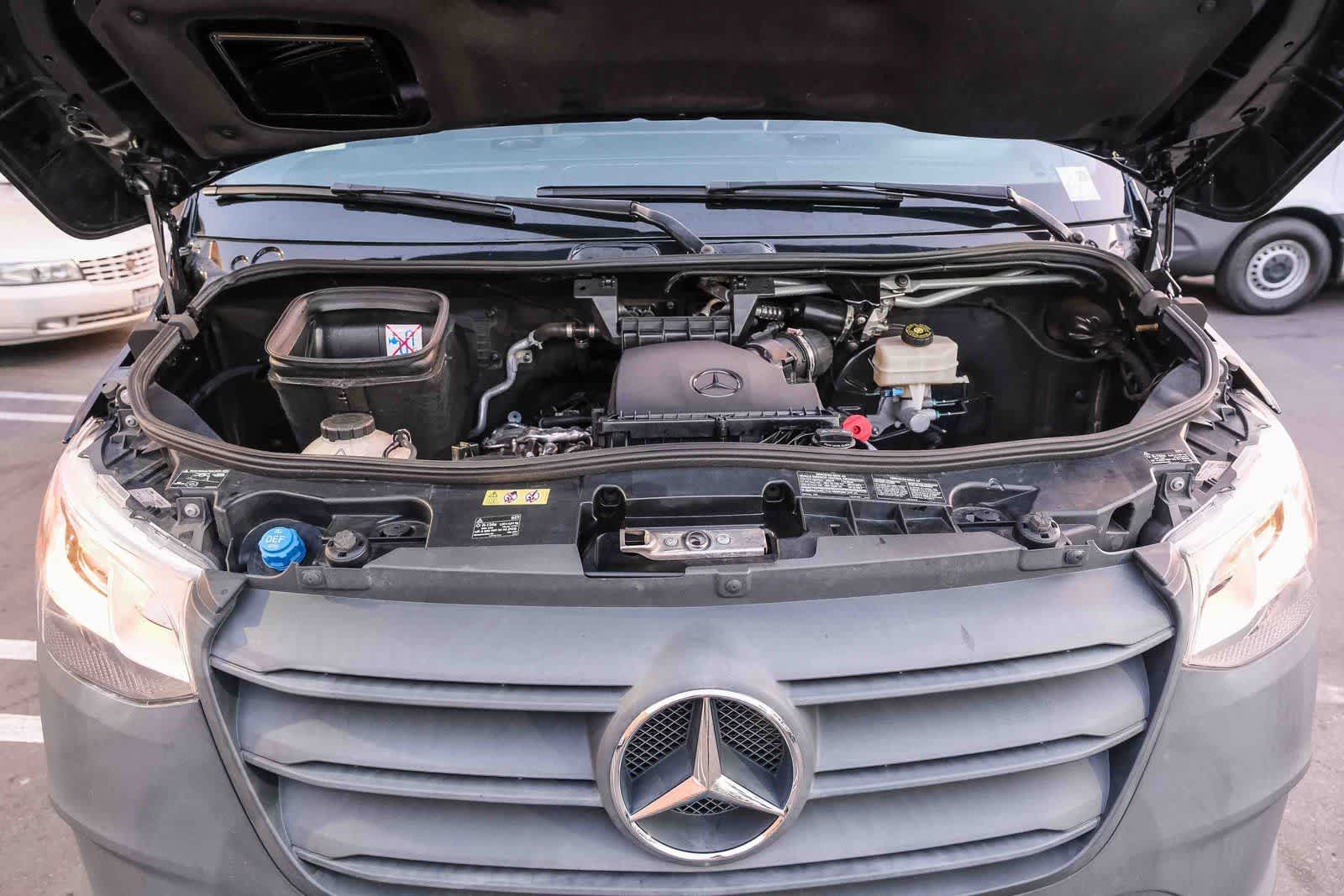 Thumbnail: 2023 Mercedes-Benz Sprinter - 32