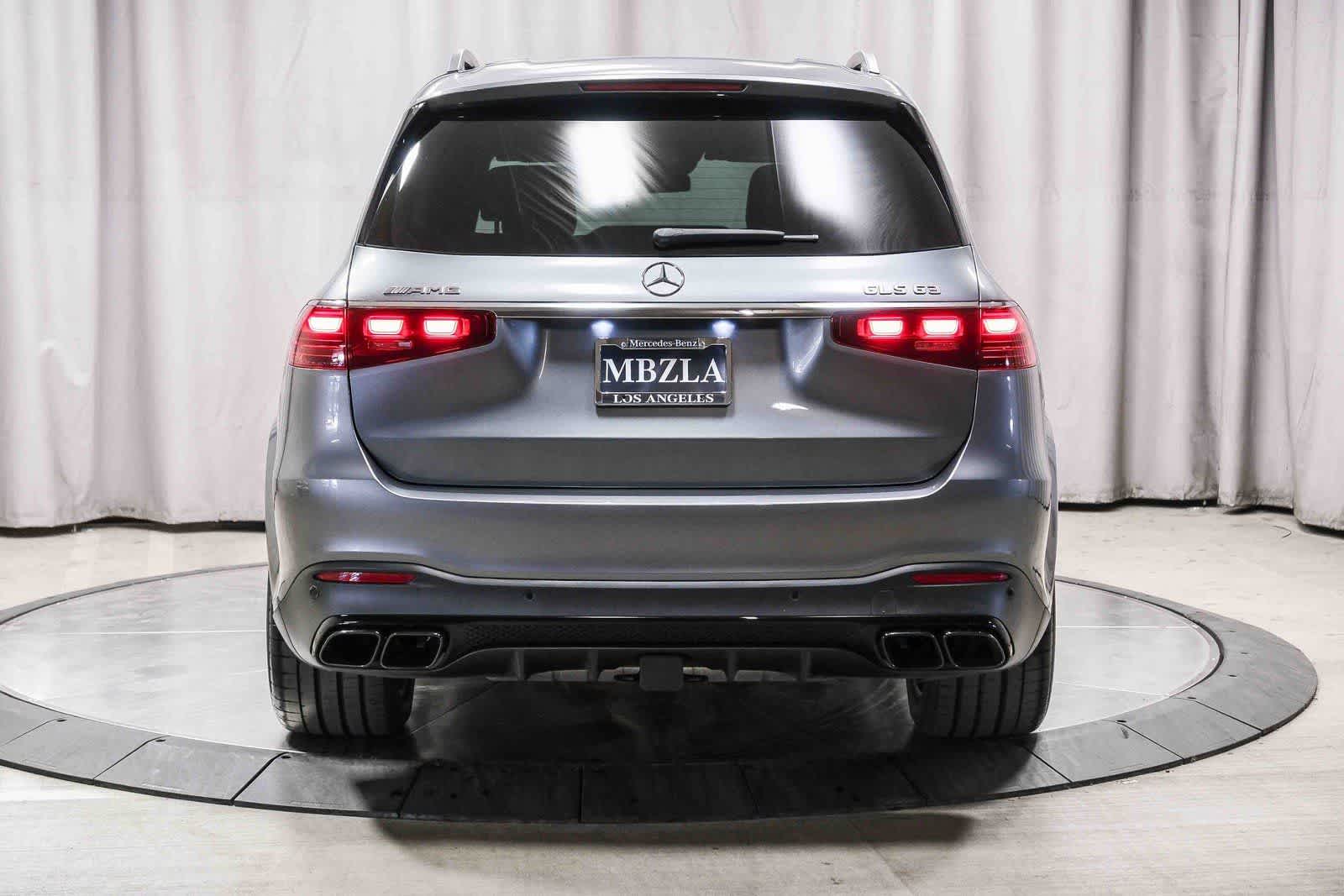 Thumbnail: 2024 Mercedes-Benz GL-Class - 3