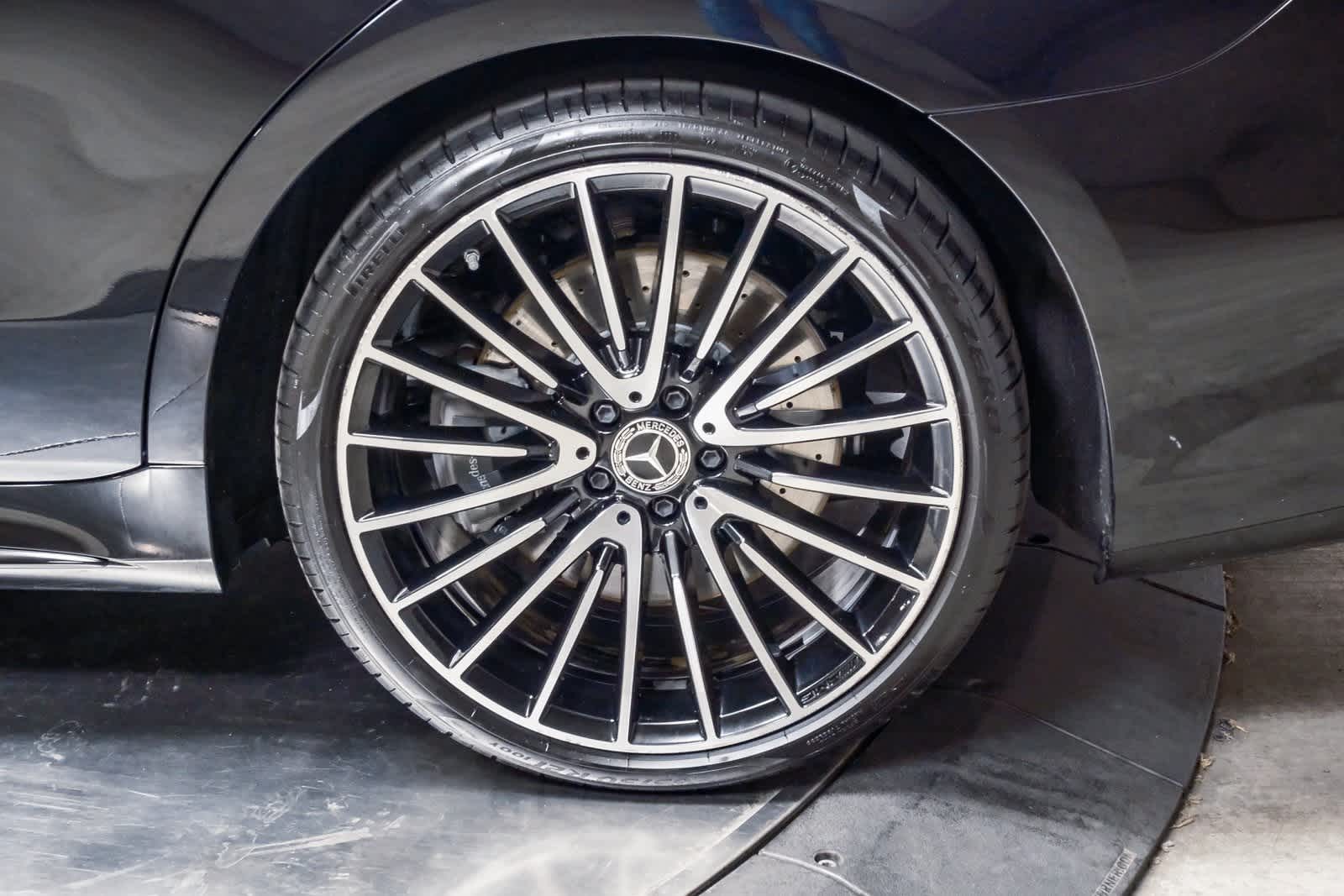 Thumbnail: 2022 Mercedes-Benz S-Class - 9