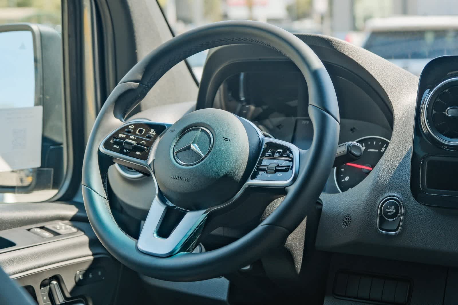 Thumbnail: 2024 Mercedes-Benz Sprinter - 12