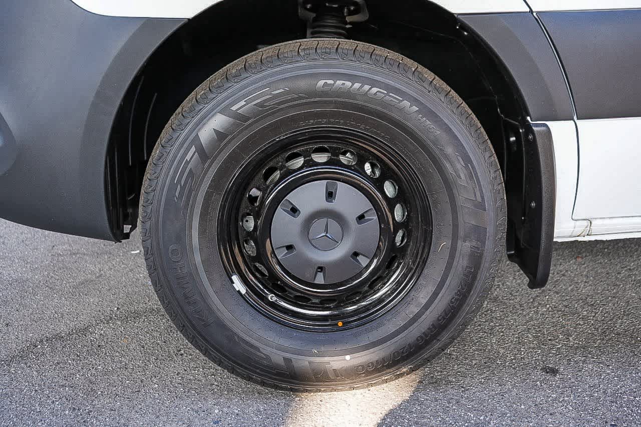 Thumbnail: 2026 Mercedes-Benz Sprinter - 11