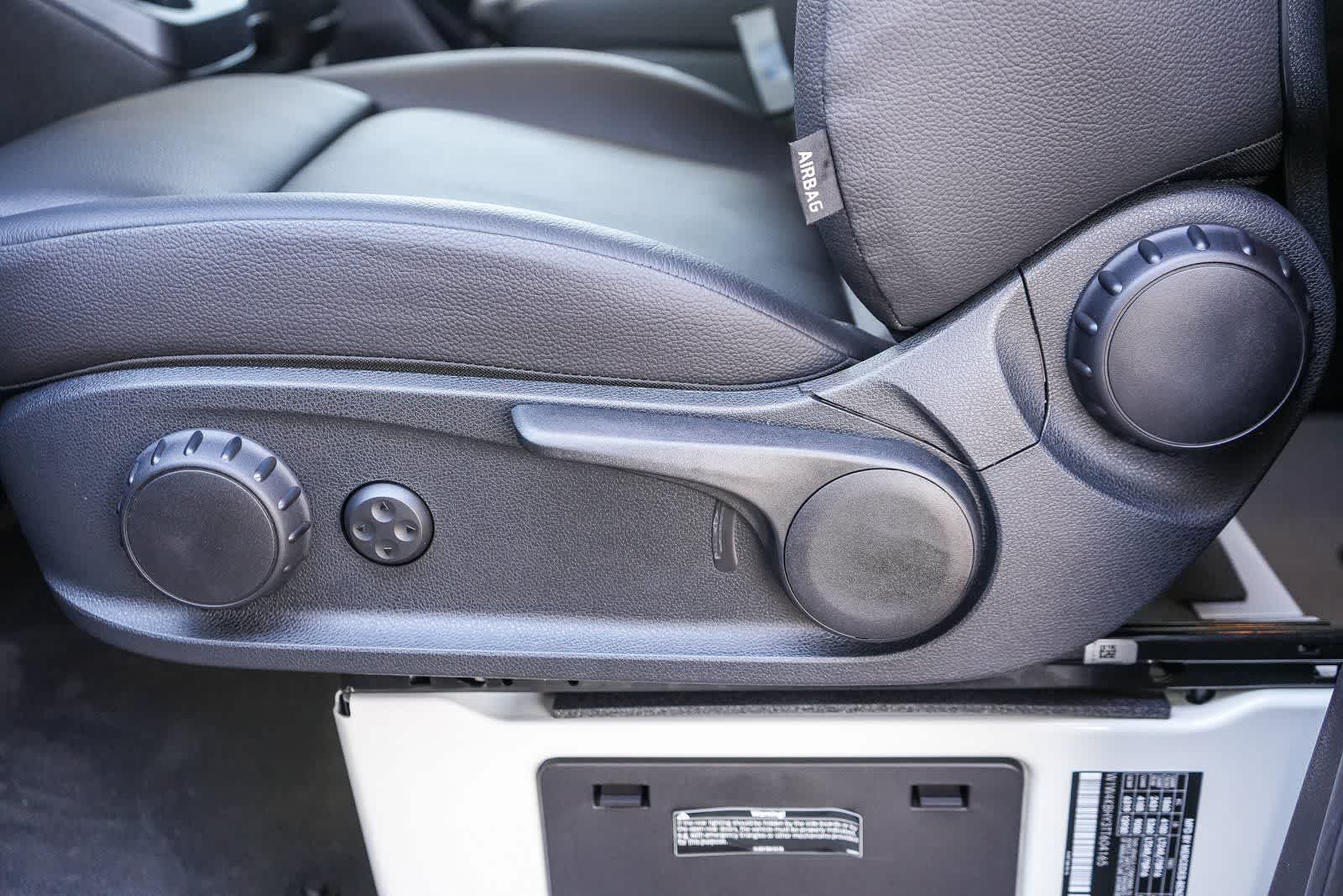 Thumbnail: 2026 Mercedes-Benz Sprinter - 20