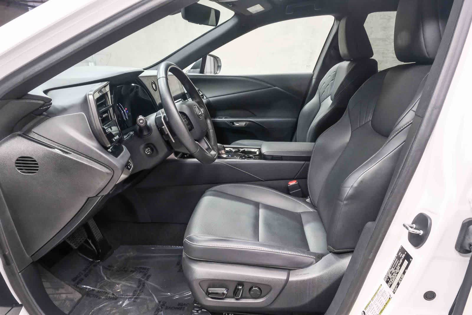 Thumbnail: 2023 Lexus RX - 16