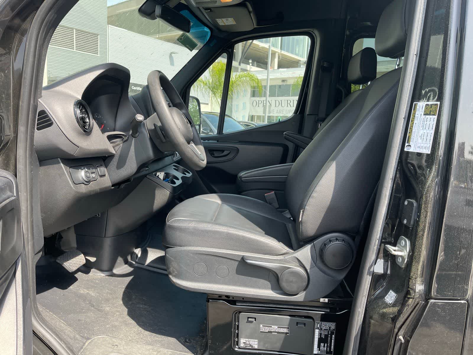 Thumbnail: 2022 Mercedes-Benz Sprinter - 7