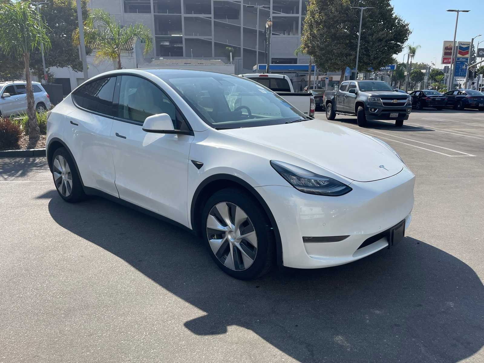 Thumbnail: 2020 Tesla Model Y - 4