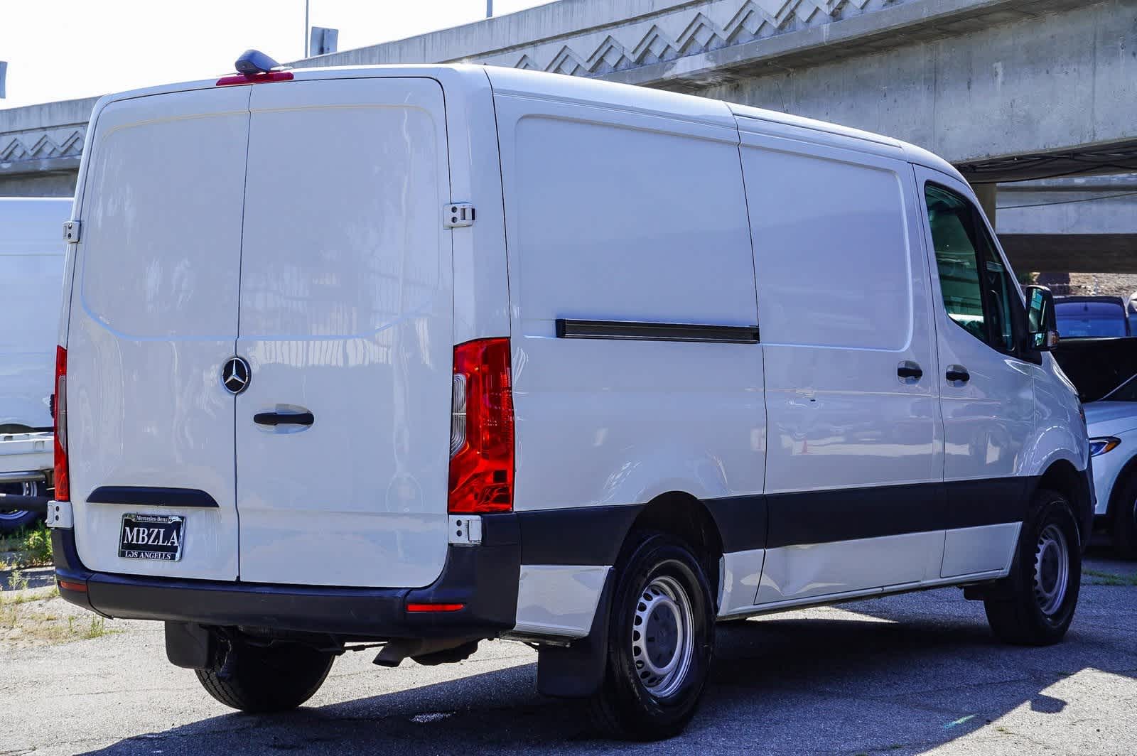 Thumbnail: 2019 Mercedes-Benz Sprinter - 4