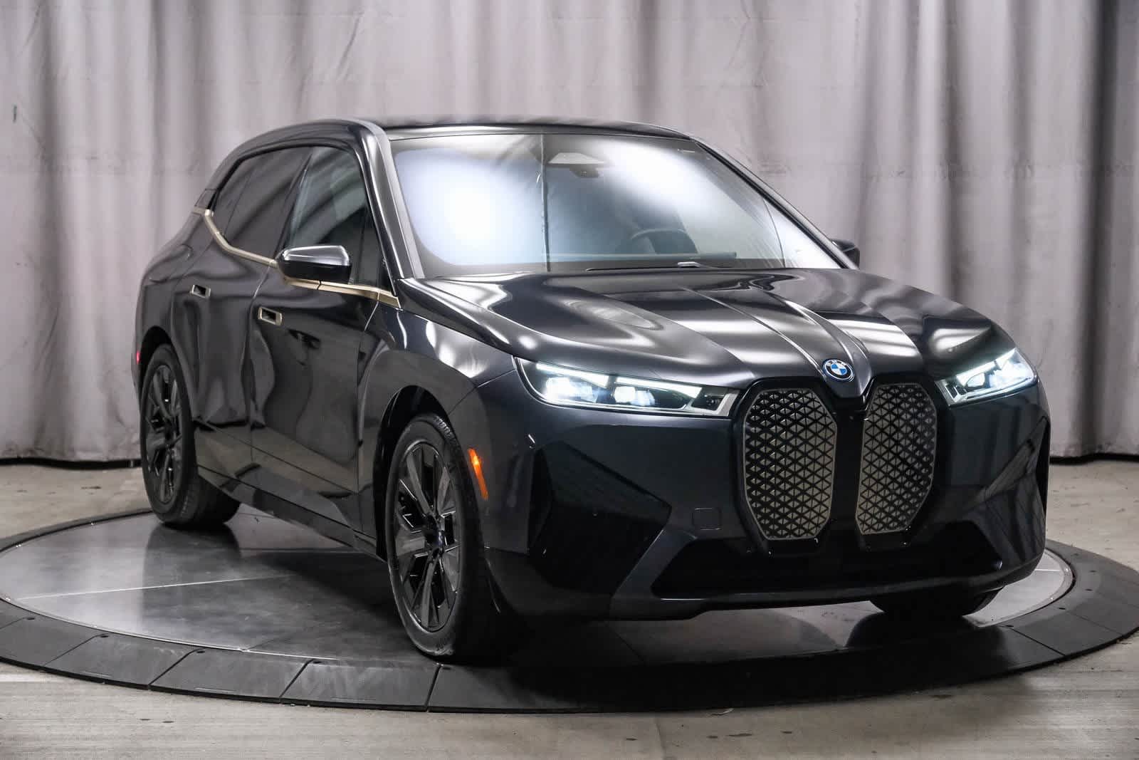 Thumbnail: 2023 BMW iX - 5