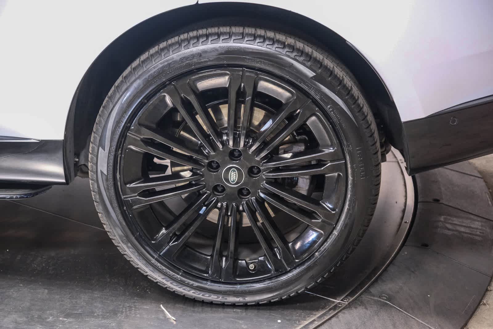 Thumbnail: 2024 Land Rover Range Rover - 9