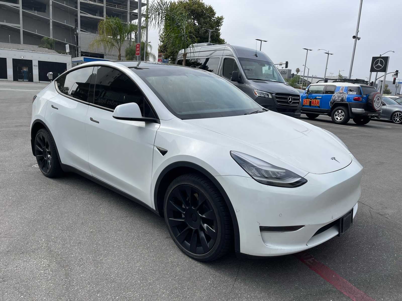 Thumbnail: 2020 Tesla Model Y - 3