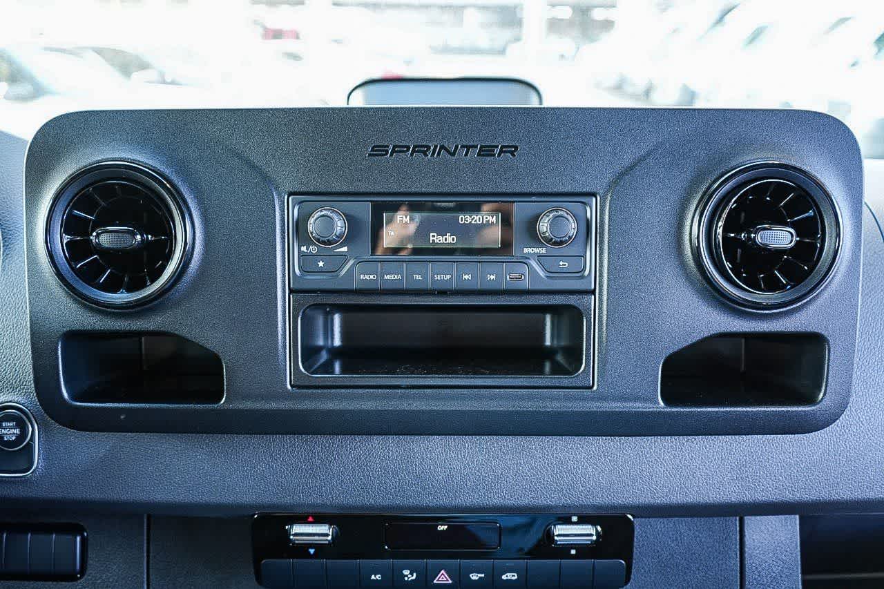 Thumbnail: 2026 Mercedes-Benz Sprinter - 14