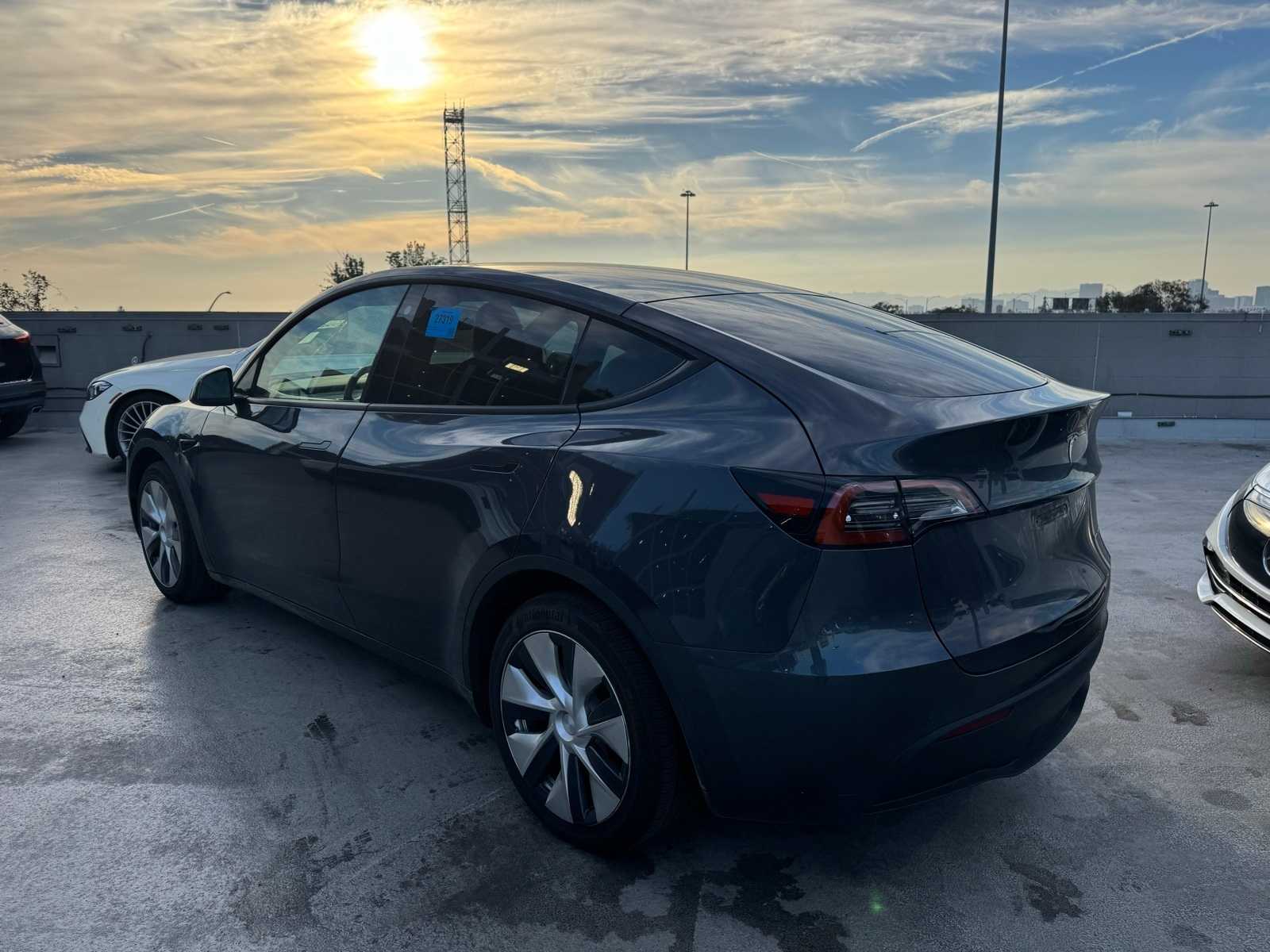 Thumbnail: 2021 Tesla Model Y - 4