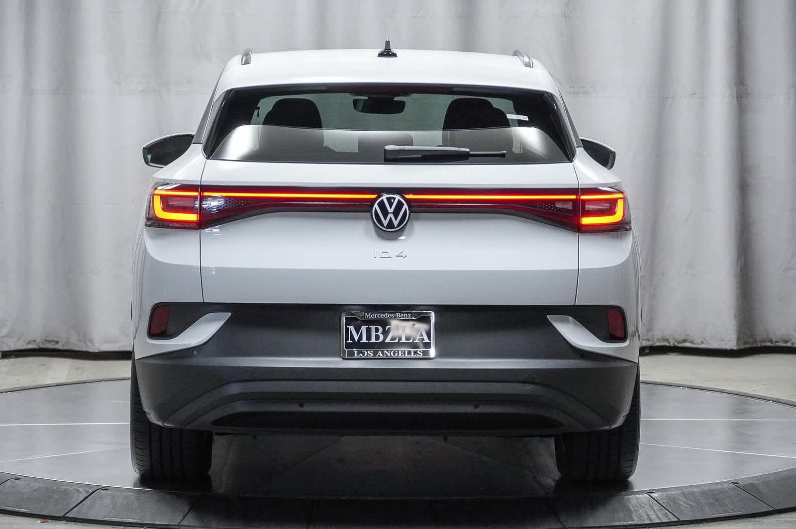 Thumbnail: 2021 Volkswagen ID.4 - 3