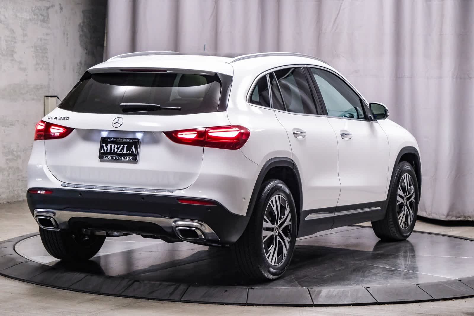Thumbnail: 2025 Mercedes-Benz GLA - 11