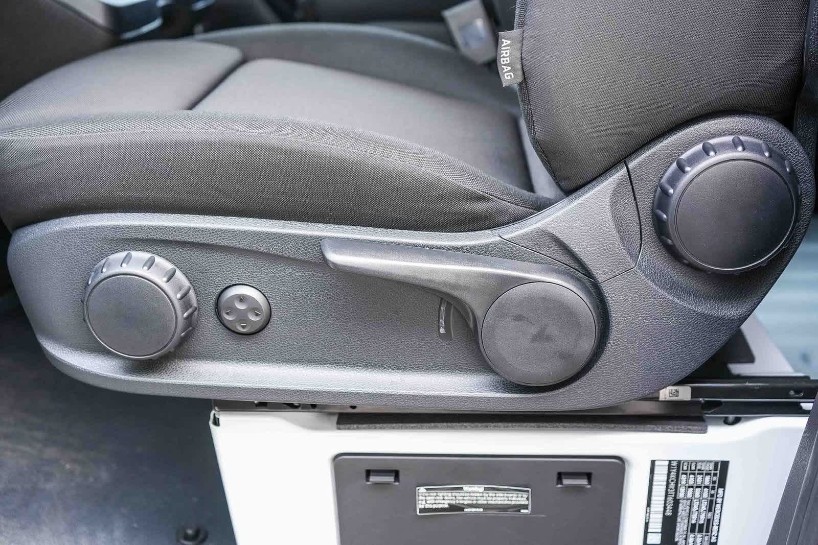 Thumbnail: 2026 Mercedes-Benz Sprinter - 18