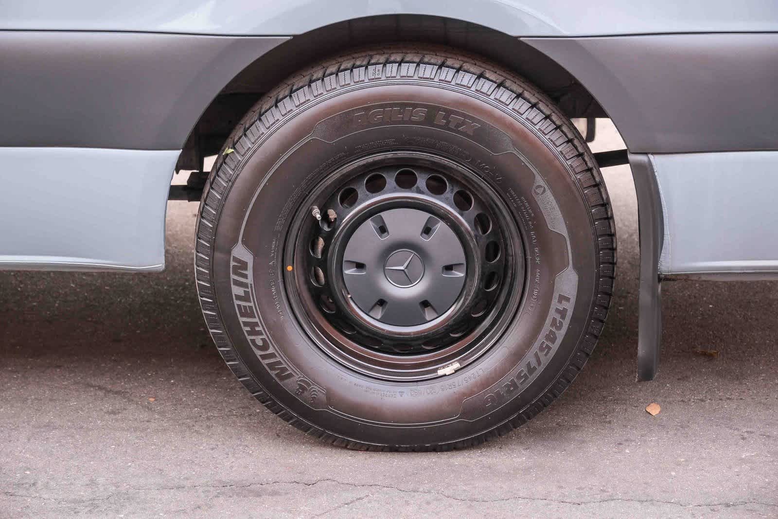 Thumbnail: 2023 Mercedes-Benz Sprinter - 9